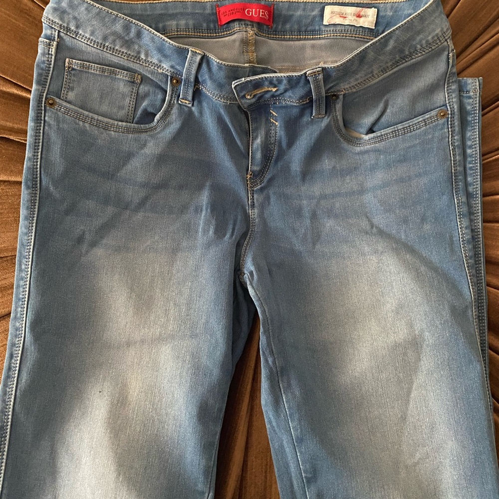 GUESS JEANS